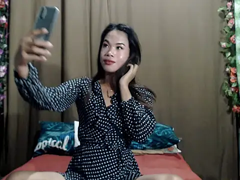 Snapshot of venustheg0ddess chatting on 10-02-25, 02:15 venustheg0ddess online show from 10-02-25, 02:15