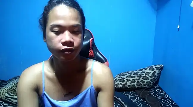 Snapshot of venustheg0ddess chatting on 03-17-25, 12:25 venustheg0ddess online show from 03-17-25, 12:25