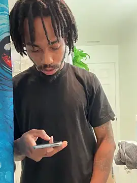 Snapshot of BigdaddyD1400 chatting on 09-09-25, 05:39 BigdaddyD1400 online show from 09-09-25, 05:39