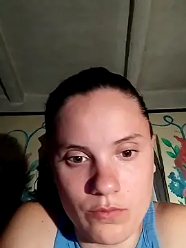 Snapshot of adrienn01 chatting on 08-02-26, 07:33 adrienn01 online show from 08-02-26, 07:33