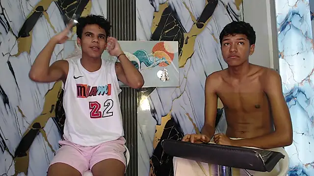 YUMMY LOVER2026 online show from 08-09-26, 01:39