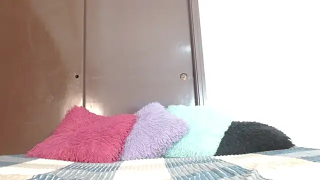 Sofia clarkson online show from 08-04-26, 01:04