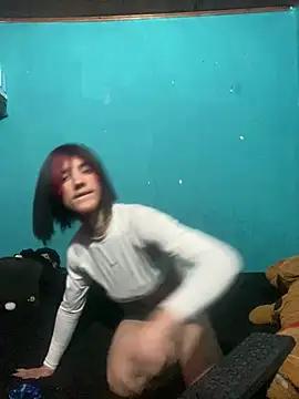 laura secer online show from 08-06-26, 01:11