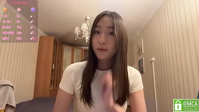 Snapshot of Moniesta chatting on 08-08-26, 10:28 Moniesta online show from 08-08-26, 10:28
