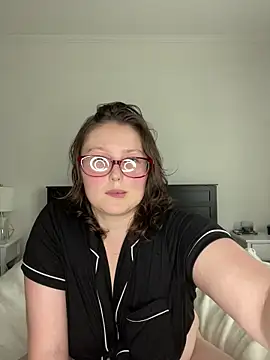 AngelWiess online show from 08-09-26, 04:57