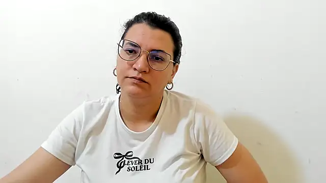 MARILYN GARCIA online show from 11-25-25, 02:06