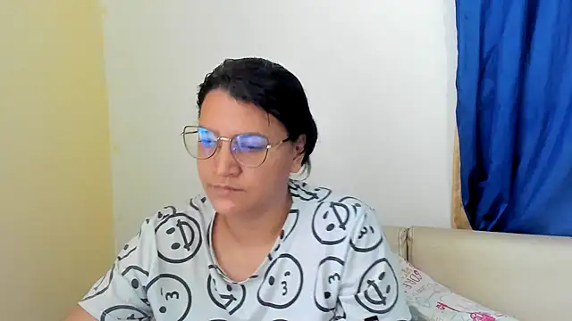 Snapshot of MARILYN_GARCIA chatting on 02-11-25, 05:29 MARILYN GARCIA online show from 02-11-25, 05:29