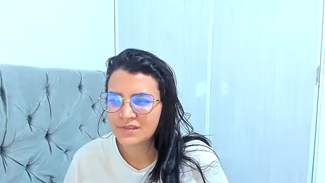 Snapshot of MARILYN_GARCIA chatting on 01-21-25, 05:51 MARILYN GARCIA online show from 01-21-25, 05:51