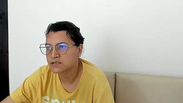 Snapshot of MARILYN_GARCIA chatting on 02-27-25, 03:59 MARILYN GARCIA online show from 02-27-25, 03:59