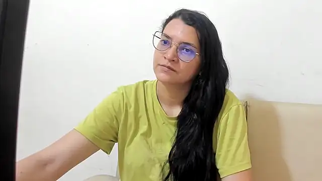 Snapshot of MARILYN_GARCIA chatting on 03-03-26, 02:57 MARILYN GARCIA online show from 03-03-26, 02:57