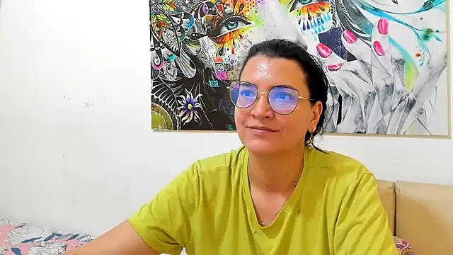 MARILYN GARCIA online show from 03-27-26, 03:35