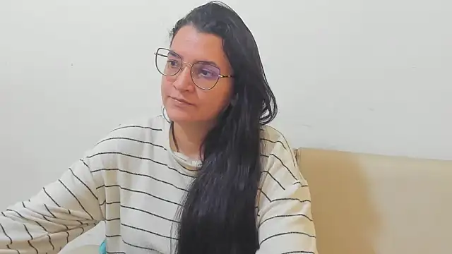 MARILYN GARCIA online show from 01-13-26, 04:55