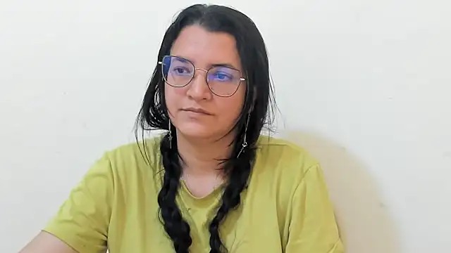 MARILYN GARCIA online show from 01-05-26, 05:27