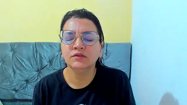Snapshot of MARILYN_GARCIA chatting on 01-31-25, 02:39 MARILYN GARCIA online show from 01-31-25, 02:39