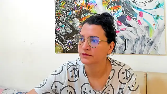 MARILYN GARCIA online show from 03-26-26, 04:16