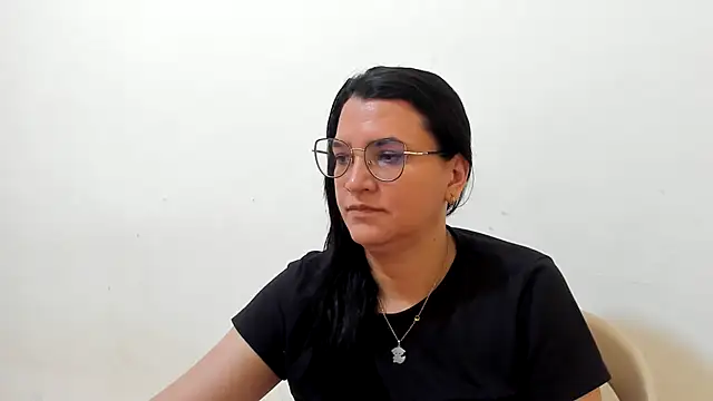 MARILYN GARCIA online show from 11-01-25, 03:17