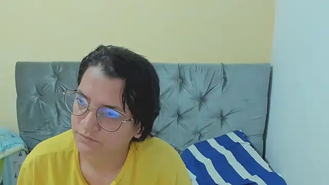 Snapshot of MARILYN_GARCIA chatting on 01-29-25, 10:43 MARILYN GARCIA online show from 01-29-25, 10:43