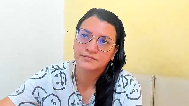 MARILYN GARCIA online show from 04-09-26, 03:18