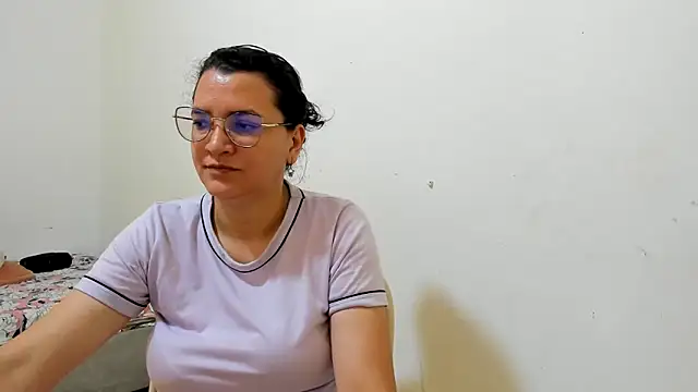 MARILYN GARCIA online show from 06-15-26, 03:12