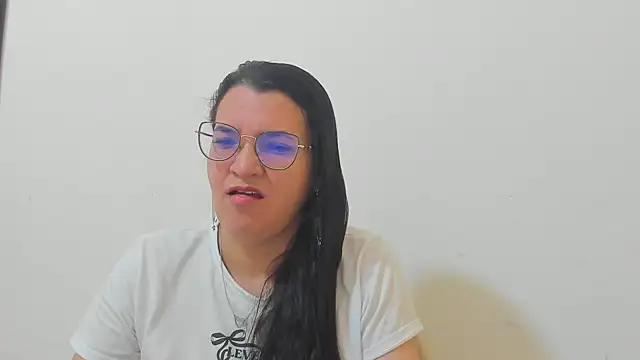 MARILYN GARCIA online show from 12-02-25, 05:03