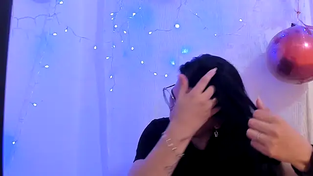 Snapshot of MARILYN_GARCIA chatting on 02-15-26, 04:17 MARILYN GARCIA online show from 02-15-26, 04:17