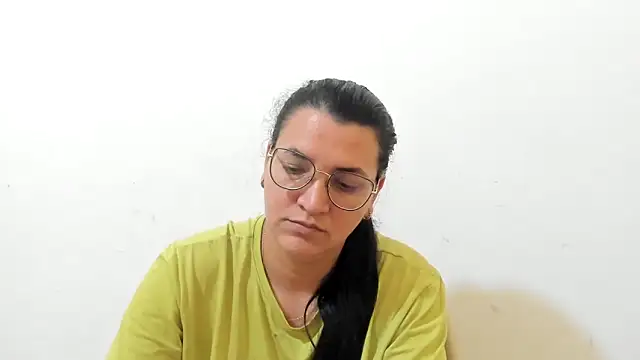 MARILYN GARCIA online show from 11-13-25, 03:49