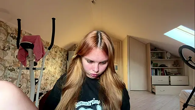 HoneyAmberyy online show from 08-08-26, 04:36
