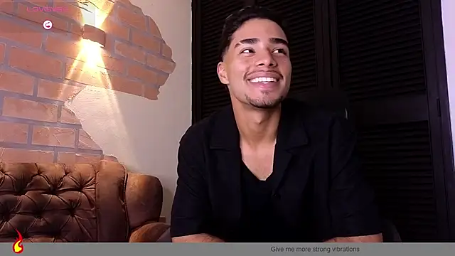 Snapshot of Alejandro_Greco chatting on 08-09-26, 12:07 Alejandro Greco online show from 08-09-26, 12:07