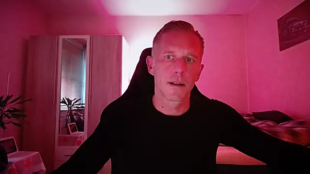 slaveboy2016xh online show from 10-16-25, 03:53