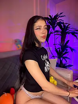 RunixDoll online show from 08-08-26, 09:55