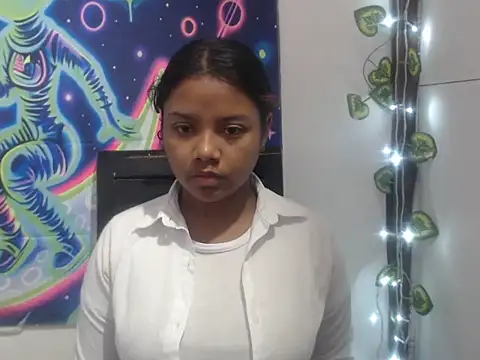 lau sofia21 online show from 08-08-26, 12:45
