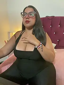 shara  online show from 12-20-25, 02:36