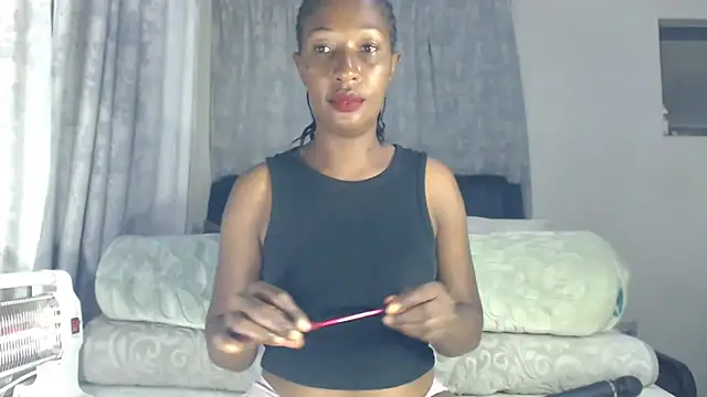 leanna23 online show from 04-19-26, 03:18