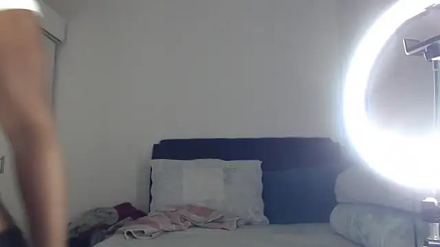 leanna23 online show from 07-17-26, 04:53