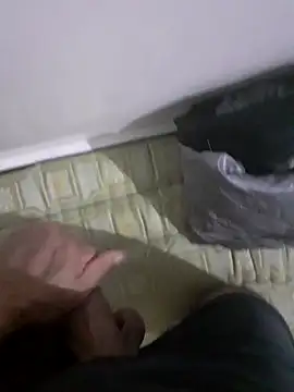 Demillvan online show from 09-30-25, 03:23