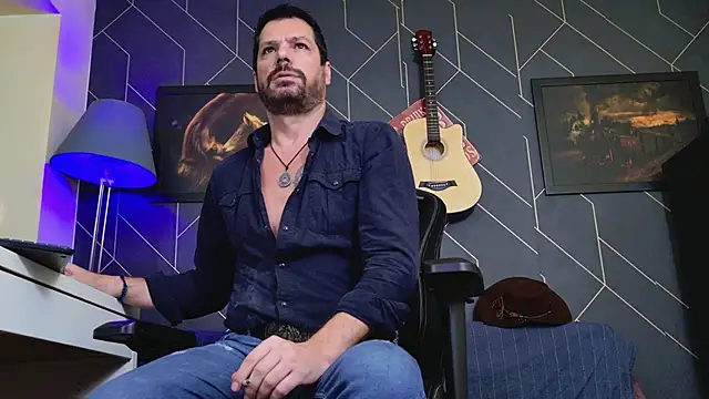 ChrisKox online show from 11-30-25, 03:51