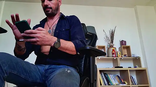 ChrisKox online show from 05-16-26, 08:57