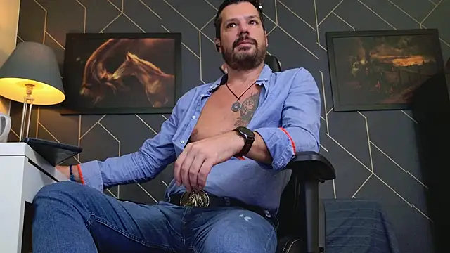 ChrisKox online show from 11-06-25, 05:44