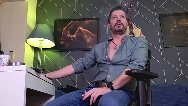 Snapshot of ChrisKox chatting on 01-18-26, 03:26 ChrisKox online show from 01-18-26, 03:26