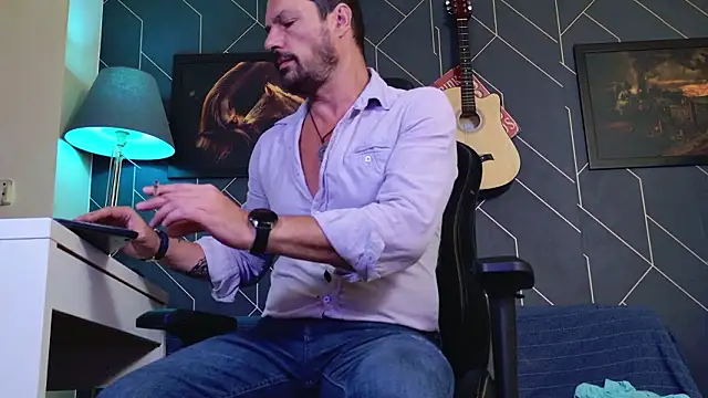 Snapshot of ChrisKox chatting on 02-20-26, 06:26 ChrisKox online show from 02-20-26, 06:26