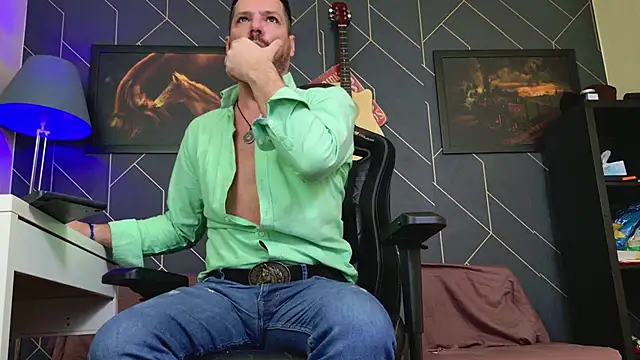 ChrisKox online show from 12-05-25, 05:50