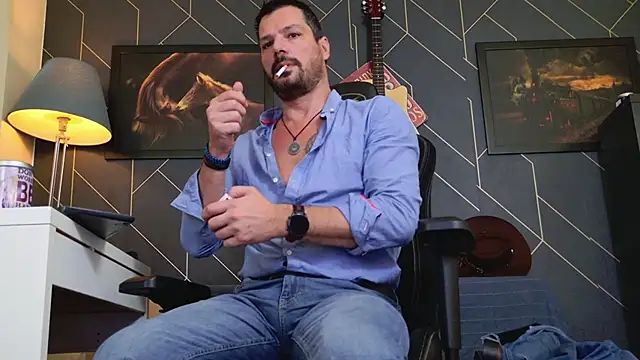 ChrisKox online show from 10-31-25, 08:44