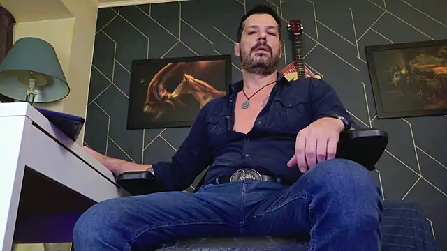 ChrisKox online show from 04-03-26, 04:41