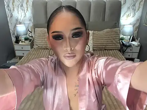 LegendaryNicole online show from 01-11-26, 05:58