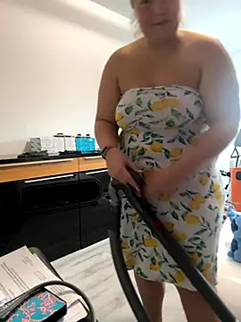 BootyLola online show from 11-10-25, 09:14