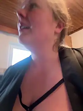 BootyLola online show from 11-02-25, 03:39