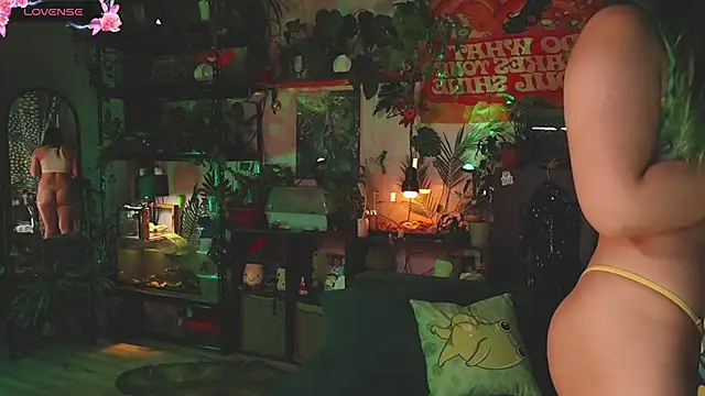 Dead Butterfly online show from 11-08-25, 03:10