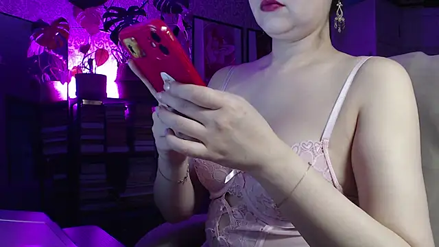 Koreanowner online show from 12-15-25, 06:19