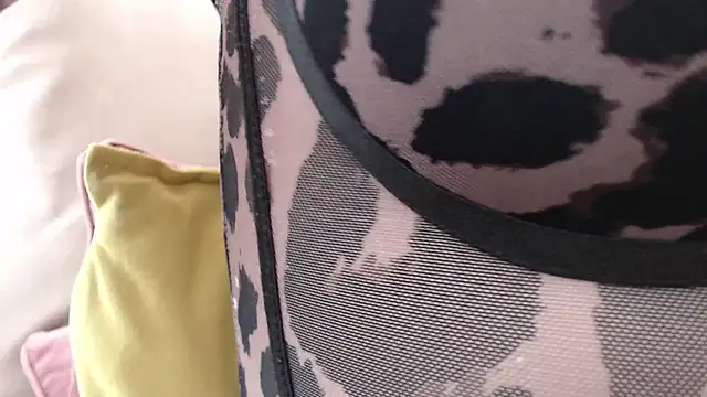 Koreanowner online show from 04-21-26, 03:29