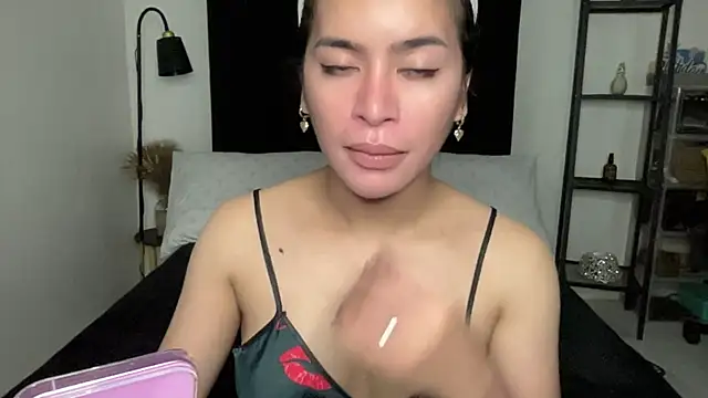 Snapshot of your_bianca69 chatting on 02-15-26, 05:08 your bianca69 online show from 02-15-26, 05:08